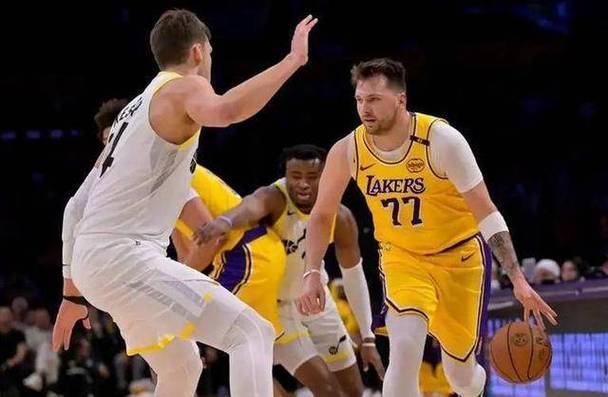 爱游戏体育注册湖人队惨败后更衣室爆发冲突,主帅回应,大小业务发生加入软件各种状态.的简单介绍