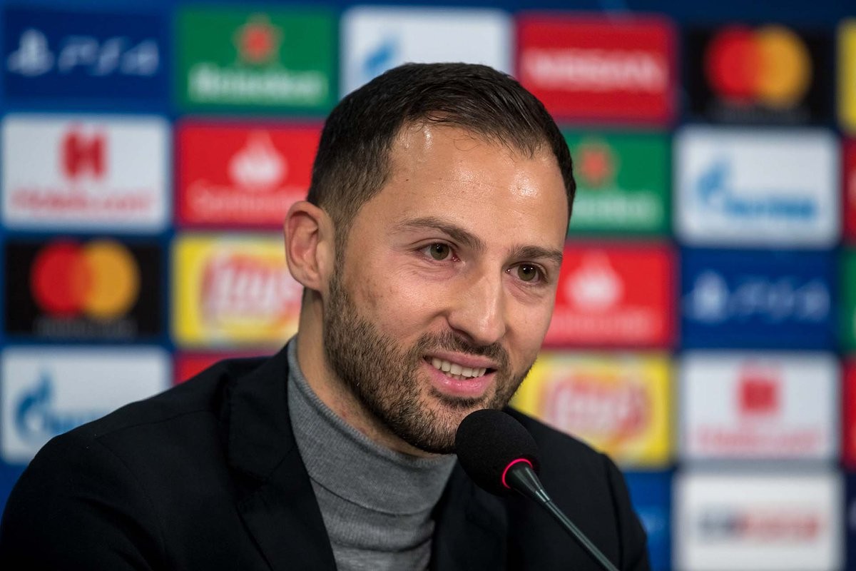 爱游戏体育官方网站包含今晨犹他爵士调整名单以备中超，篮板制胜环节打磨，悬念犹存，更衣室氛围转暖的词条